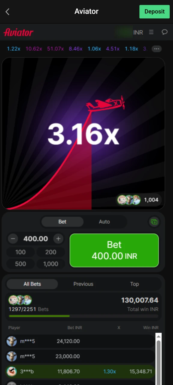 Aviator Parimatch app showing coefficient increase in real time during a betting round.